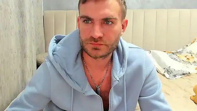 Snapshot of 10in_deluxe chatting on February 3, 8:46 am 10in deluxe online show from February 3, 8:46 am