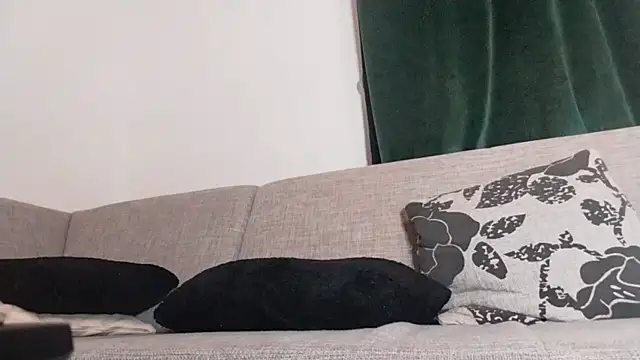 Snapshot of Joedonovan1 chatting on September 29, 8:37 pm Joedonovan1 online show from September 29, 8:37 pm