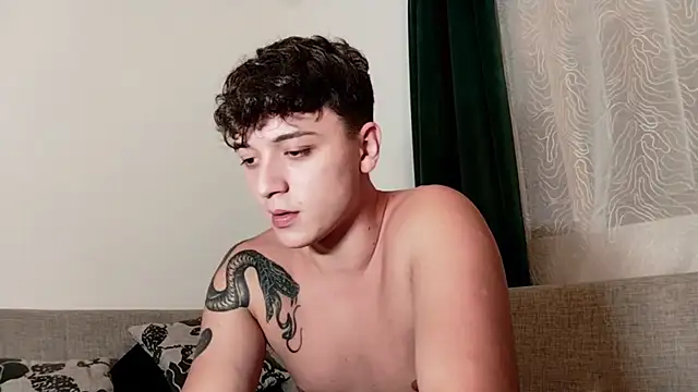 Snapshot of Joedonovan1 chatting on October 5, 8:02 pm Joedonovan1 online show from October 5, 8:02 pm