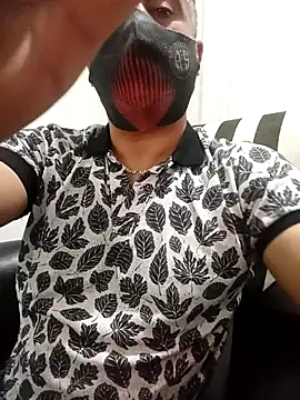 MezaRDanOnLineee online show from February 7, 11:03 pm