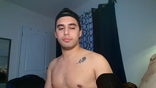 Snapshot of thonylewys chatting on September 29, 12:42 am thonylewys online show from September 29, 12:42 am