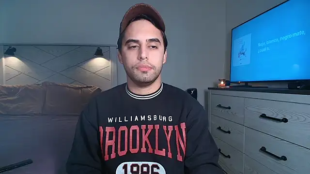 Snapshot of thonylewys chatting on October 3, 8:14 pm thonylewys online show from October 3, 8:14 pm