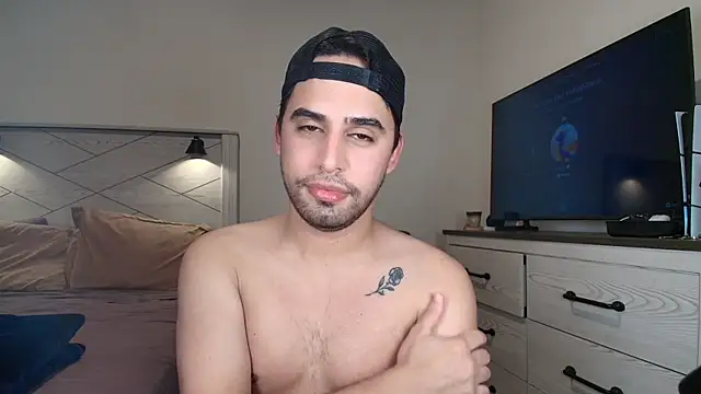 Snapshot of thonylewys chatting on October 6, 1:21 am thonylewys online show from October 6, 1:21 am