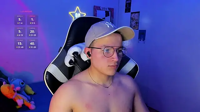 AustinSummerr online show from January 15, 1:31 pm