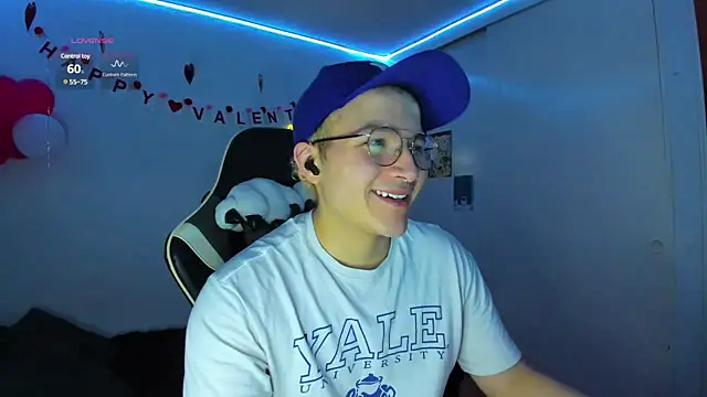 AustinSummerr online show from February 18, 11:44 am