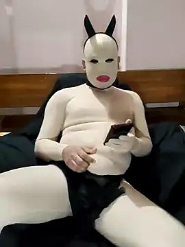 zentaishow online show from March 25, 10:30 am