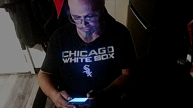 Snapshot of KrazyLegz chatting on October 13, 1:22 am KrazyLegz online show from October 13, 1:22 am