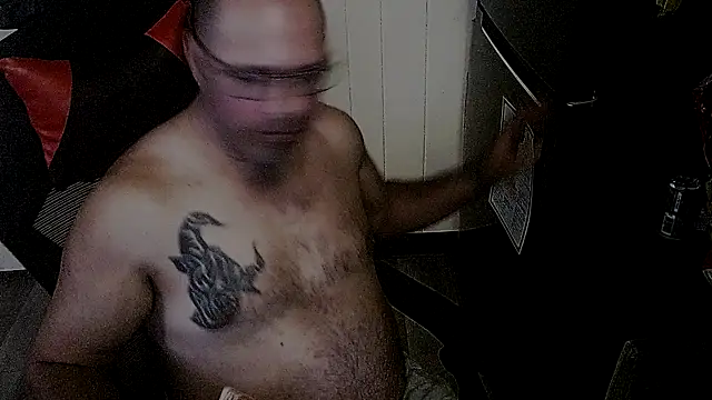 Snapshot of KrazyLegz chatting on October 15, 11:34 pm KrazyLegz online show from October 15, 11:34 pm