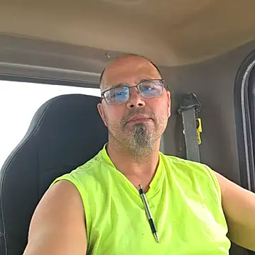 Snapshot of KrazyLegz chatting on October 17, 8:46 pm KrazyLegz online show from October 17, 8:46 pm