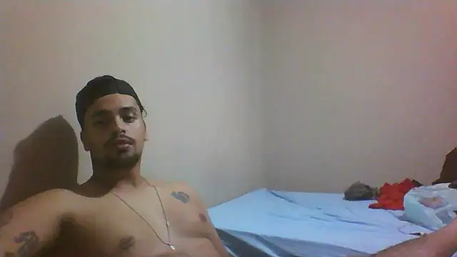 Snapshot of Xcumshot33 chatting on September 30, 2:51 am Xcumshot33 online show from September 30, 2:51 am