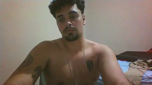 Snapshot of Xcumshot33 chatting on October 4, 3:11 am Xcumshot33 online show from October 4, 3:11 am