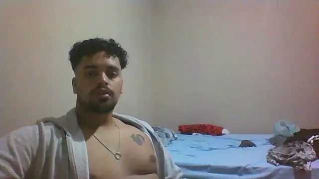 Snapshot of Xcumshot33 chatting on September 10, 4:22 am Xcumshot33 online show from September 10, 4:22 am