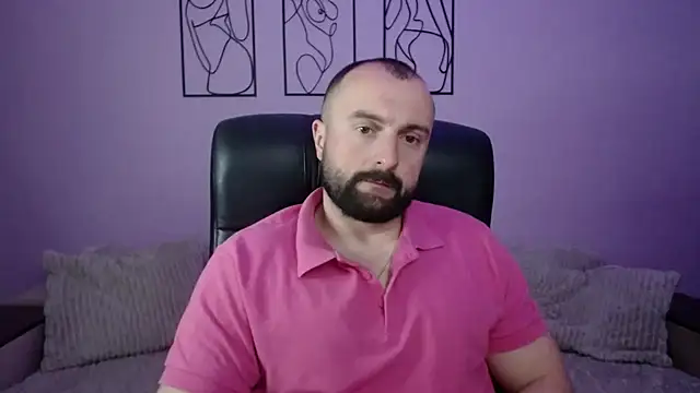 brindlefly6969 online show from April 28, 10:53 am