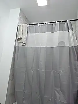 Snapshot of Iliketocooksquirt25 chatting on January 13, 2:07 am Iliketocooksquirt25 online show from January 13, 2:07 am