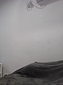 Iliketocooksquirt25 online show from November 5, 12:45 am