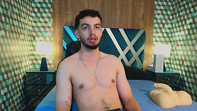 Snapshot of Michael_magno chatting on October 31, 10:02 pm Michael magno online show from October 31, 10:02 pm