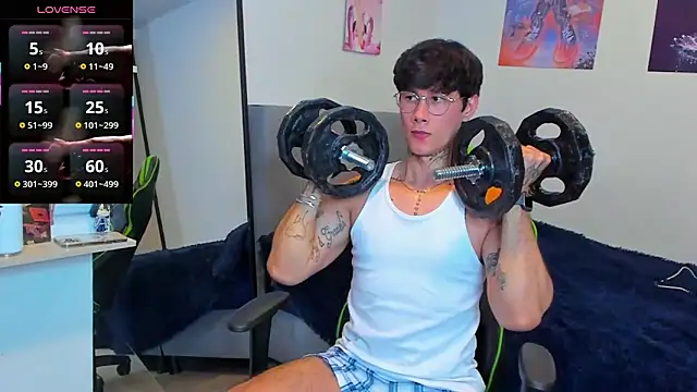 JayHotxxx online show from May 2, 1:08 am