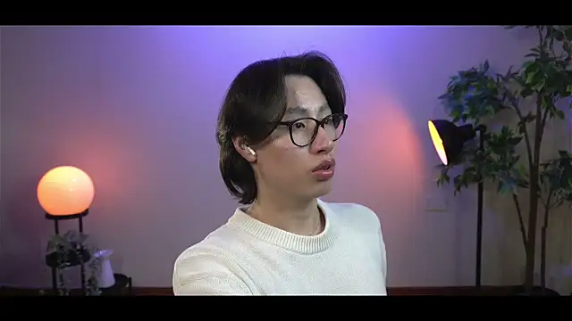Snapshot of SrLuis18 chatting on February 17, 10:03 pm SrLuis18 online show from February 17, 10:03 pm