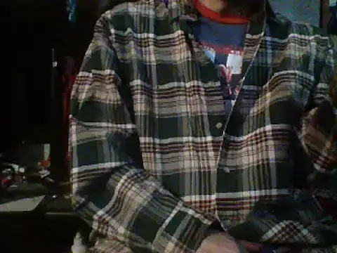 Snapshot of mrdemoncrowly chatting on December 4, 4:21 am mrdemoncrowly online show from December 4, 4:21 am