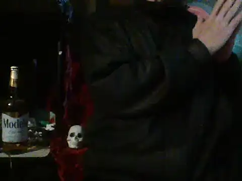 Snapshot of mrdemoncrowly chatting on December 21, 8:28 am mrdemoncrowly online show from December 21, 8:28 am