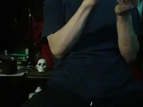 Snapshot of mrdemoncrowly chatting on January 28, 4:39 am mrdemoncrowly online show from January 28, 4:39 am
