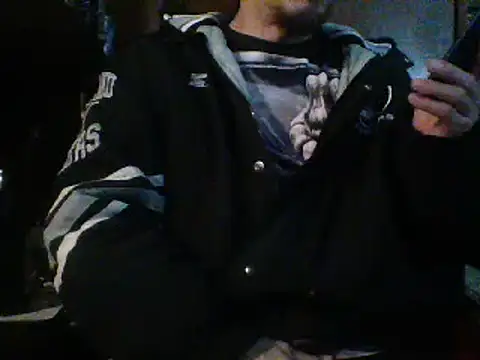Snapshot of mrdemoncrowly chatting on December 7, 8:33 am mrdemoncrowly online show from December 7, 8:33 am