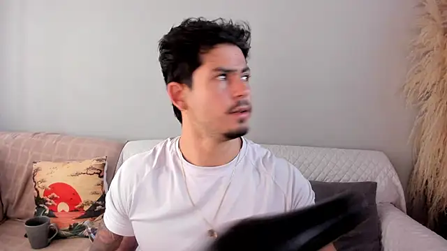 neo dimou  online show from October 22, 12:31 pm