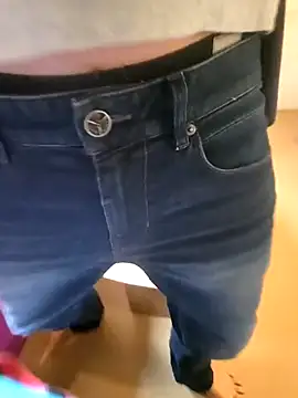 Snapshot of Lorent6969 chatting on October 31, 8:07 am Lorent6969 online show from October 31, 8:07 am