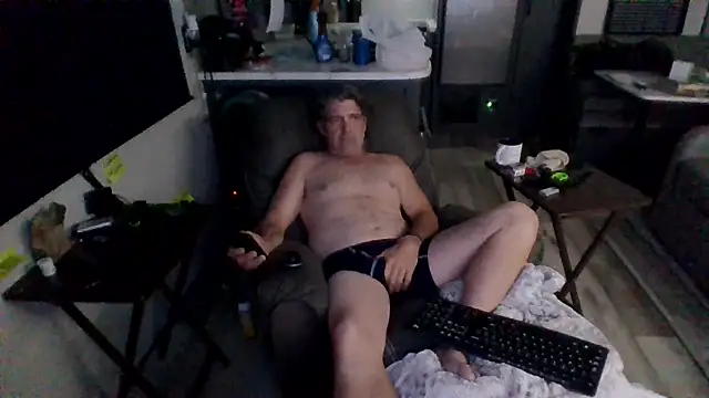 lateniter online show from April 7, 10:04 am