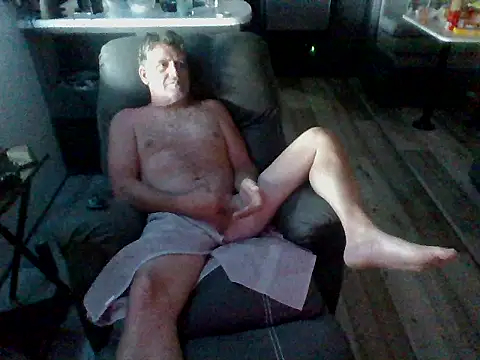 lateniter online show from September 8, 11:48 pm