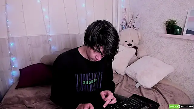 Snapshot of CalvinOwens chatting on October 3, 3:11 am CalvinOwens online show from October 3, 3:11 am