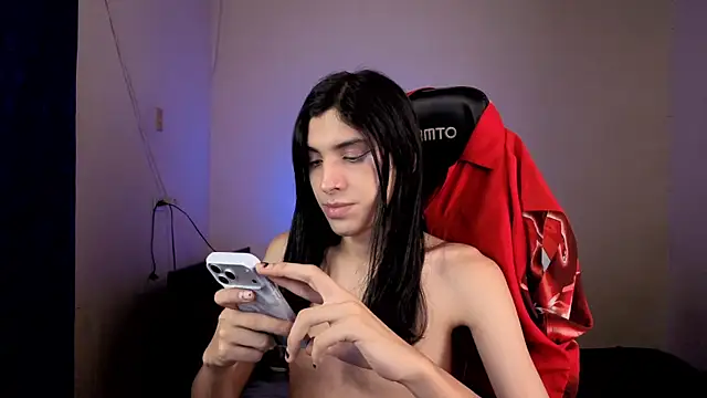 angelitofemboy online show from July 4, 8:50 am
