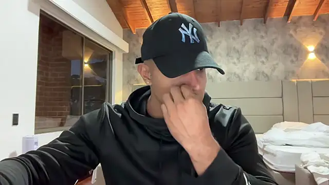 Frank heaven01 online show from February 4, 11:33 pm