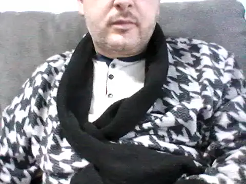 Snapshot of daky_86 chatting on December 15, 3:42 pm daky 86 online show from December 15, 3:42 pm
