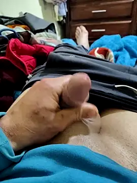 Leass8m online show from December 2, 9:12 am