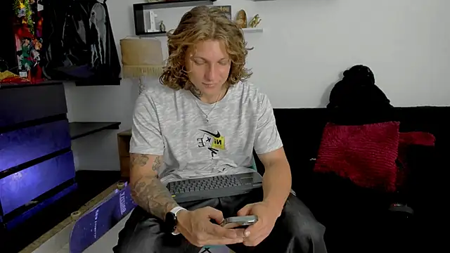 Tom Krakow online show from January 11, 7:16 pm