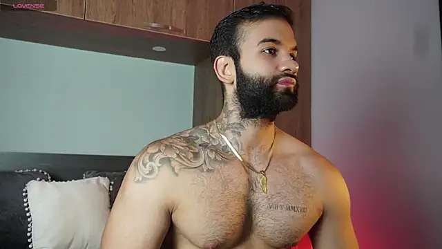 Snapshot of MarkHazze chatting on October 20, 10:02 pm MarkHazze online show from October 20, 10:02 pm