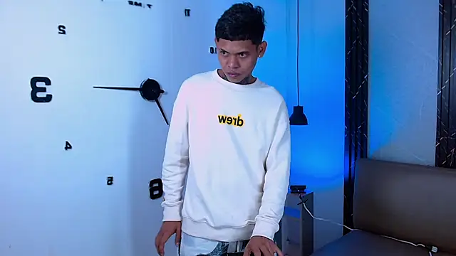 Damar fhelipe online show from October 28, 3:42 am