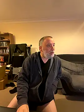 LondonTeffy online show from November 17, 9:40 pm