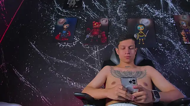 AgarEvans online show from February 12, 4:51 am