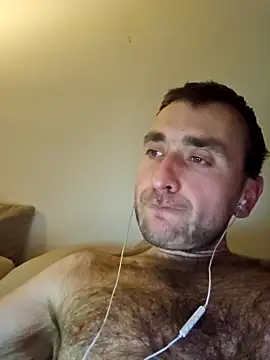 Snapshot of TIGERRR86 chatting on October 27, 8:22 pm TIGERRR86 online show from October 27, 8:22 pm