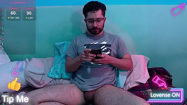 Snapshot of teddy_foster chatting on October 1, 12:42 pm teddy foster online show from October 1, 12:42 pm