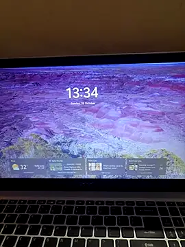 Snapshot of asgard7 chatting on October 26, 8:05 am asgard7 online show from October 26, 8:05 am