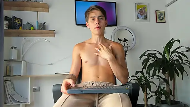 Snapshot of manucute_23_ chatting on October 25, 4:52 pm manucute 23 online show from October 25, 4:52 pm