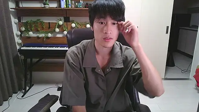 Snapshot of IroManager chatting on September 21, 3:23 pm IroManager online show from September 21, 3:23 pm