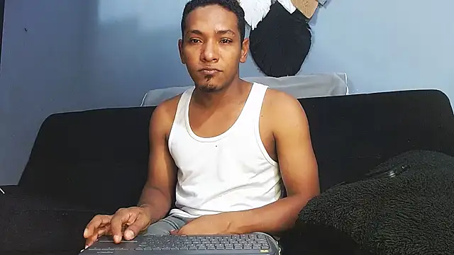Grandeygruesa1 online show from September 23, 7:40 am