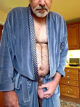 Snapshot of jakjak106 chatting on December 10, 9:44 am jakjak106 online show from December 10, 9:44 am