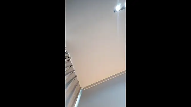 UncutToyBoy23cm online show from December 22, 9:01 pm