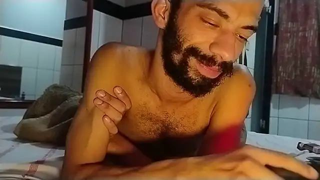 UncutToyBoy23cm online show from April 11, 10:13 pm