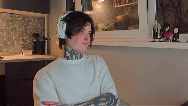  torfin  online show from April 5, 11:23 pm